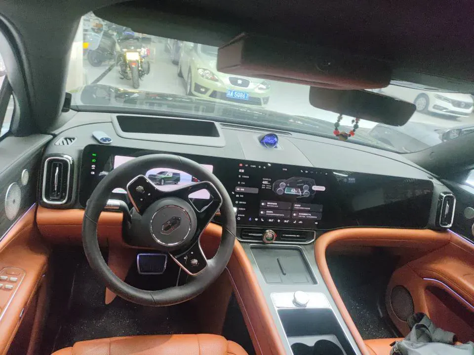 2024 AITO AITO M9 1.5T 152HP L4 REEV 42KWH,autocango,china used car exporter,china ev exporter,chinese used car exporter,chinese used ev exporter