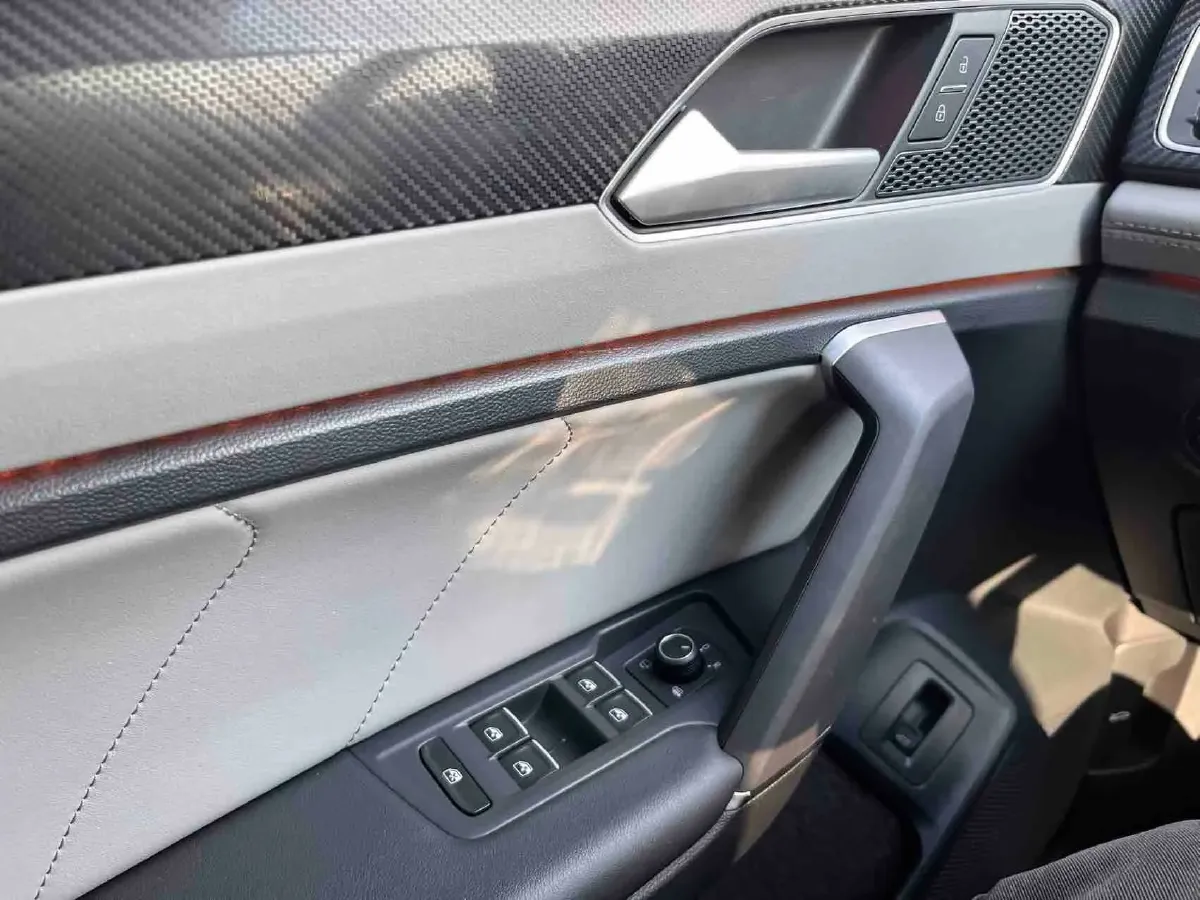 2023 Volkswagen Tayron 2.0T 186HP L4 7DCT,autocango,china used car exporter,china ev exporter,chinese used car exporter,chinese used ev exporter