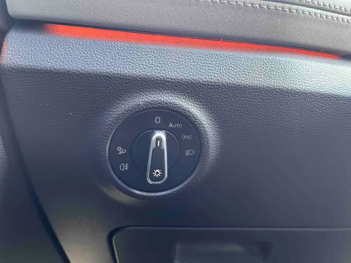 2023 Volkswagen Tayron 2.0T 186HP L4 7DCT,autocango,china used car exporter,china ev exporter,chinese used car exporter,chinese used ev exporter