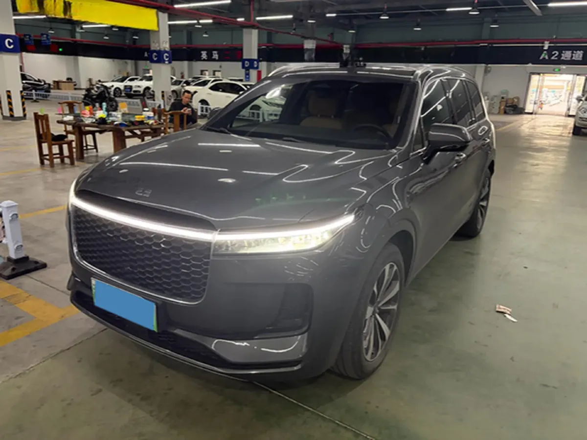 2021 Li ONE Range Extended 131HP REEV 40.5KWH,autocango,china used car exporter,china ev exporter,chinese used car exporter,chinese used ev exporter