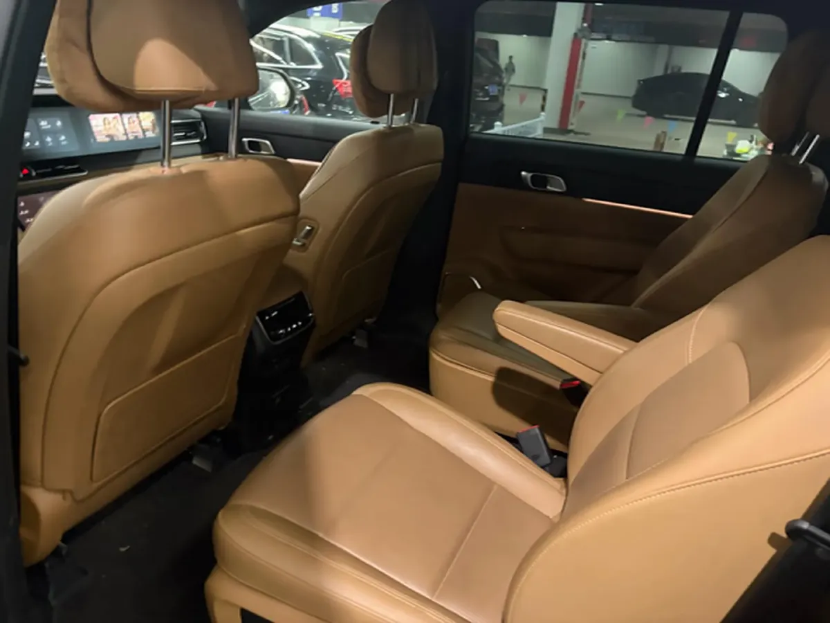 2021 Li ONE Range Extended 131HP REEV 40.5KWH,autocango,china used car exporter,china ev exporter,chinese used car exporter,chinese used ev exporter