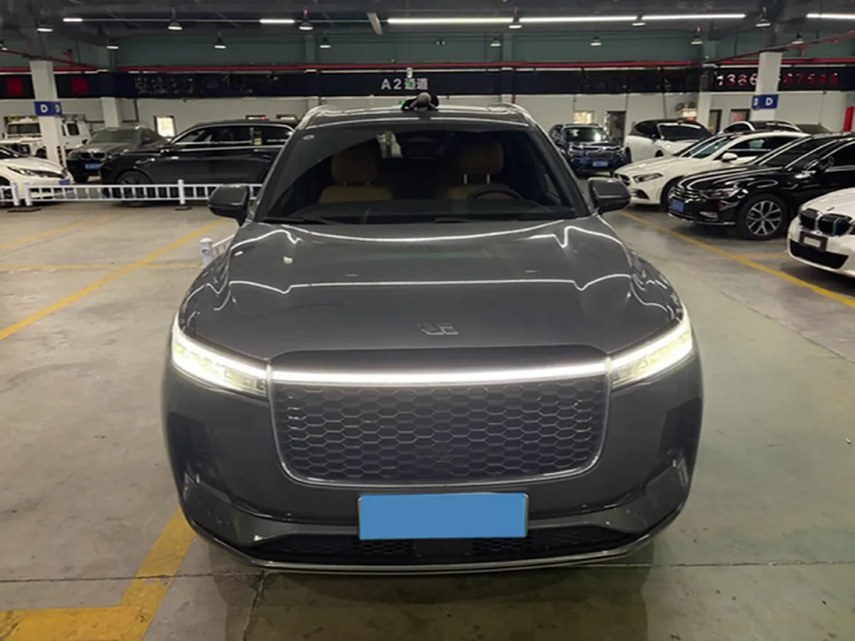 2021 Li ONE Range Extended 131HP REEV 40.5KWH,autocango,china used car exporter,china ev exporter,chinese used car exporter,chinese used ev exporter