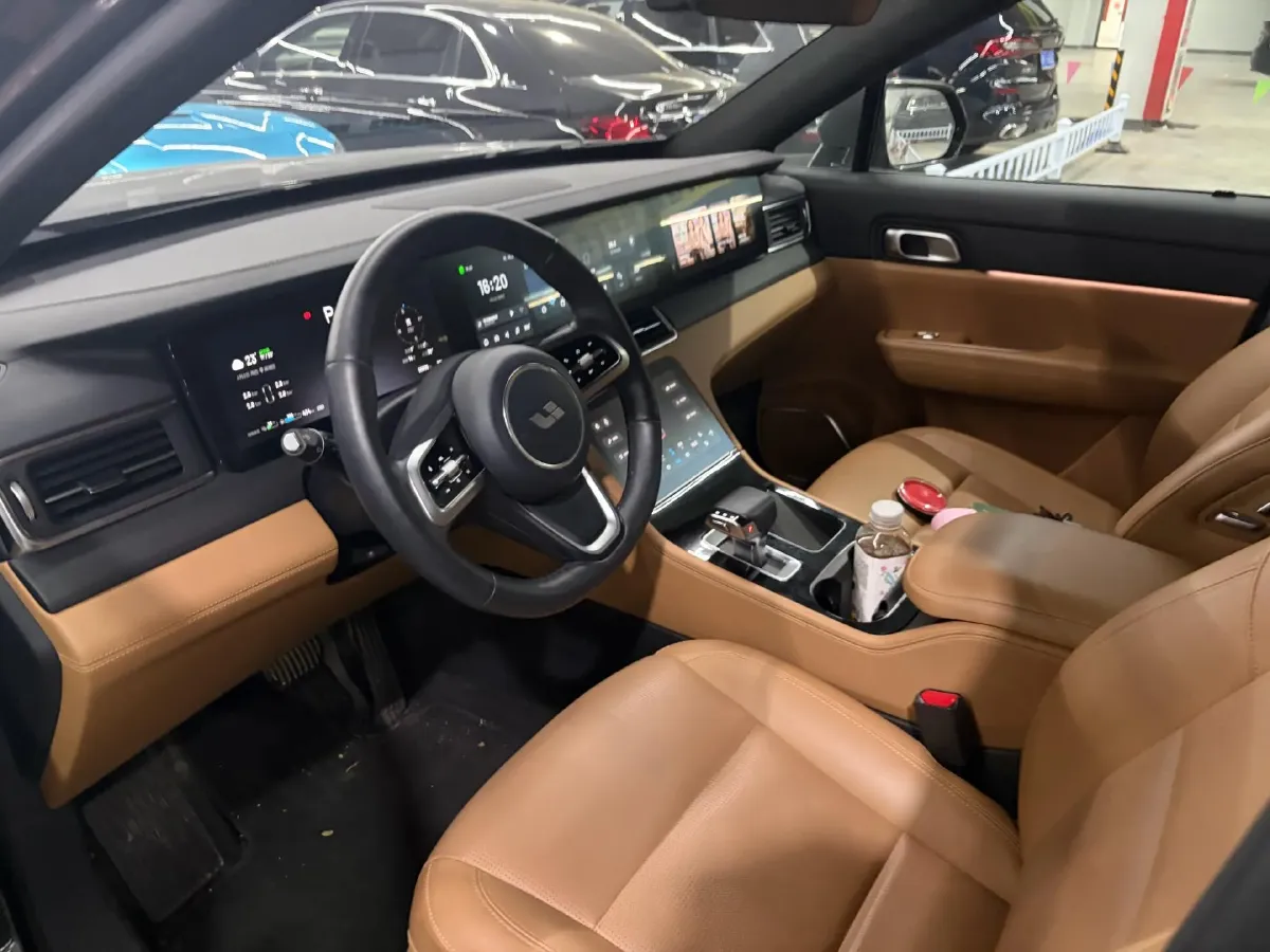 2021 Li ONE Range Extended 131HP REEV 40.5KWH,autocango,china used car exporter,china ev exporter,chinese used car exporter,chinese used ev exporter