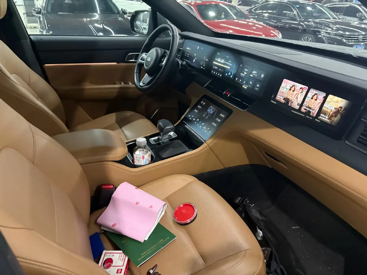 2021 Li ONE Range Extended 131HP REEV 40.5KWH,autocango,china used car exporter,china ev exporter,chinese used car exporter,chinese used ev exporter