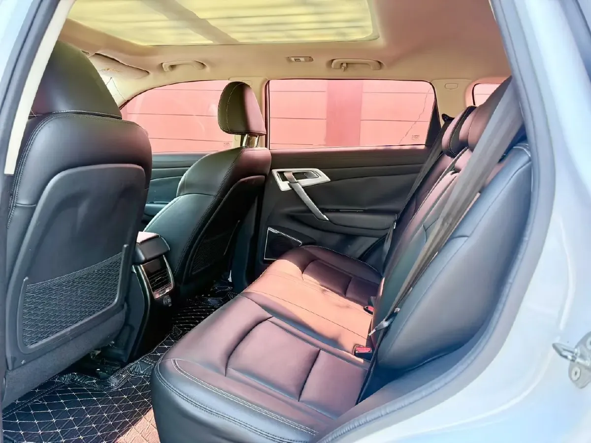 2017 Bestune X80 2.0L 147HP L4 6AT,autocango,china used car exporter,china ev exporter,chinese used car exporter,chinese used ev exporter