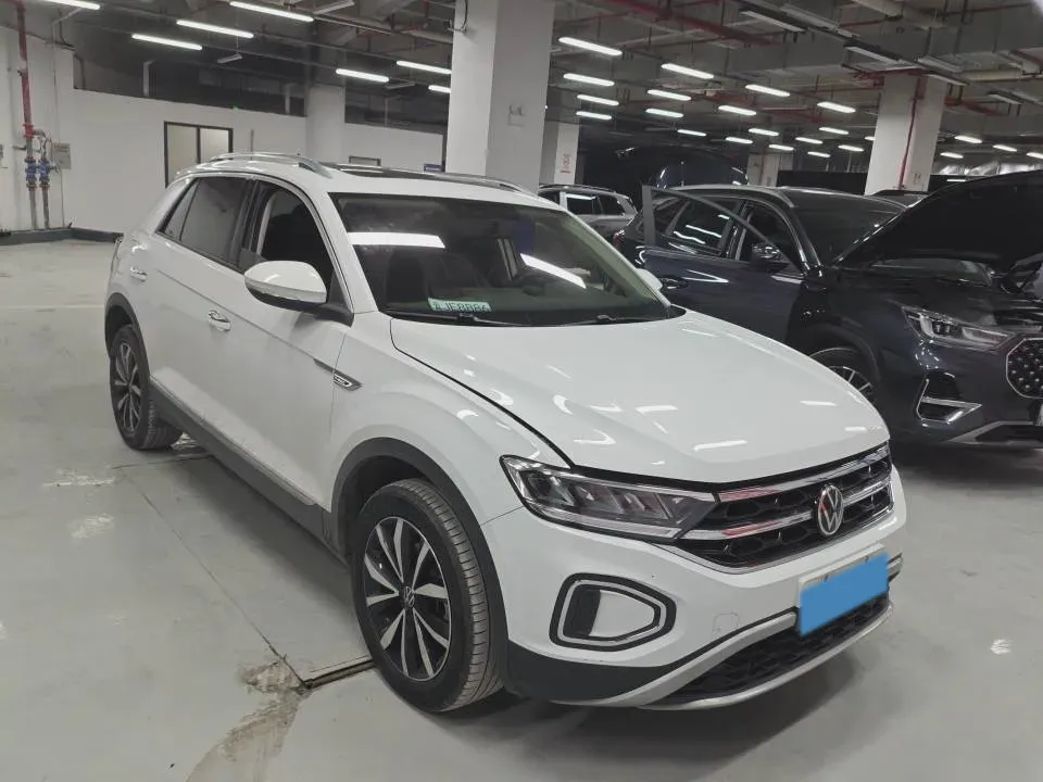 2023 Volkswagen T-Roc 1.4T 150HP L4 7DCT,autocango,china used car exporter,china ev exporter,chinese used car exporter,chinese used ev exporter