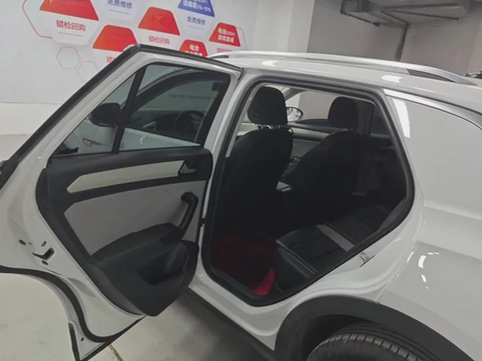 2023 Volkswagen T-Roc 1.4T 150HP L4 7DCT,autocango,china used car exporter,china ev exporter,chinese used car exporter,chinese used ev exporter