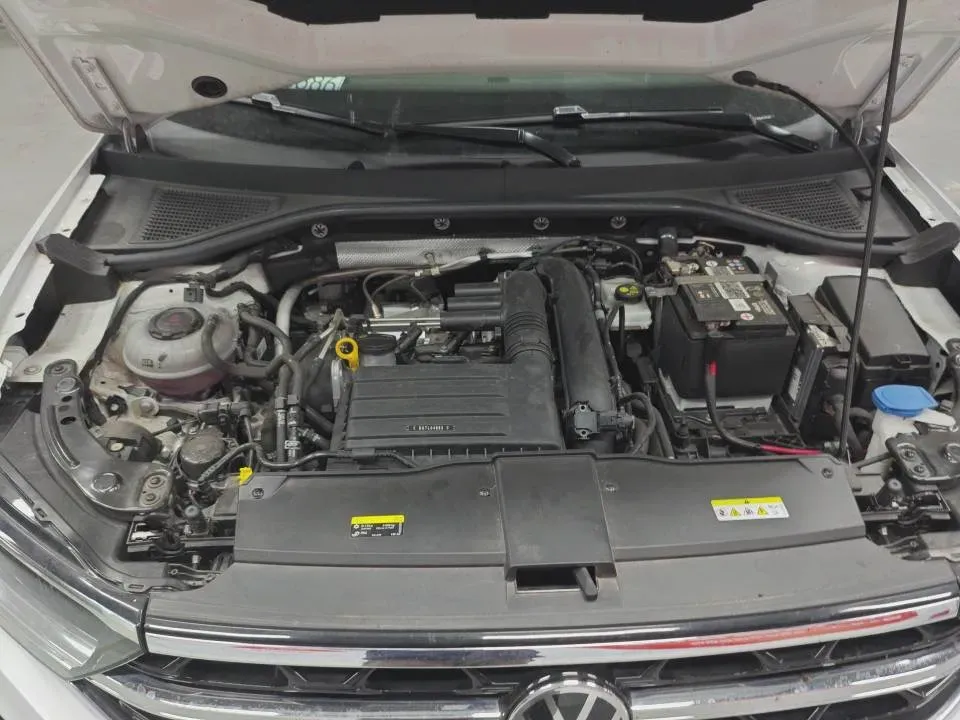 2023 Volkswagen T-Roc 1.4T 150HP L4 7DCT,autocango,china used car exporter,china ev exporter,chinese used car exporter,chinese used ev exporter