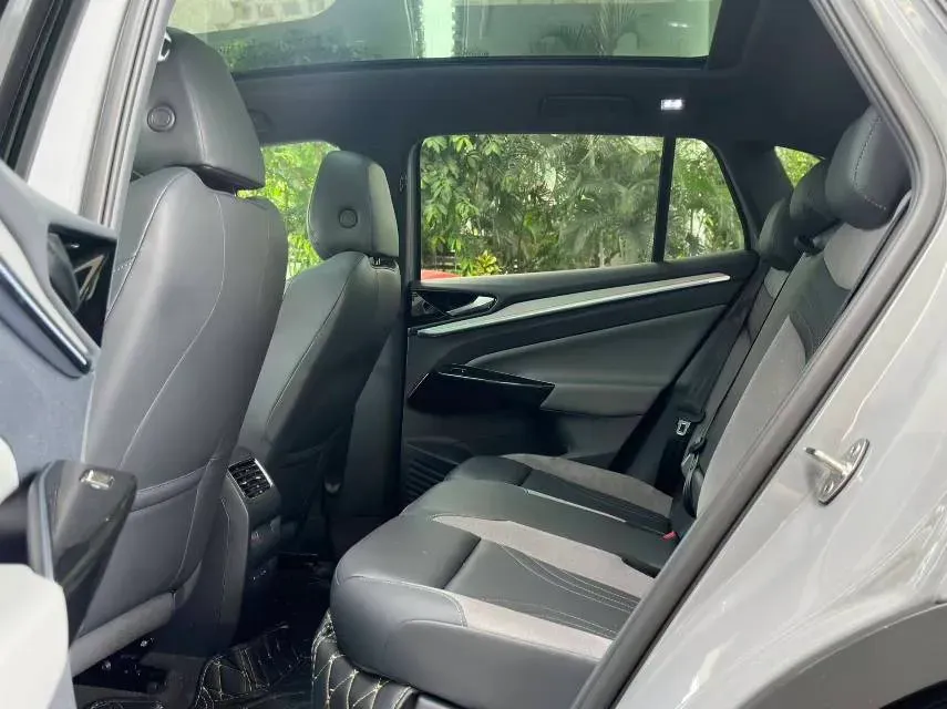 2022 Volkswagen ID.4 Crozz BEV 84.8KWH,autocango,china used car exporter,china ev exporter,chinese used car exporter,chinese used ev exporter