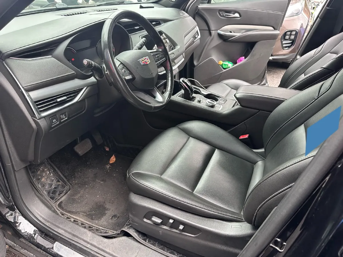 2020 Cadillac XT4 2.0T 237HP L4 9AT,autocango,china used car exporter,china ev exporter,chinese used car exporter,chinese used ev exporter