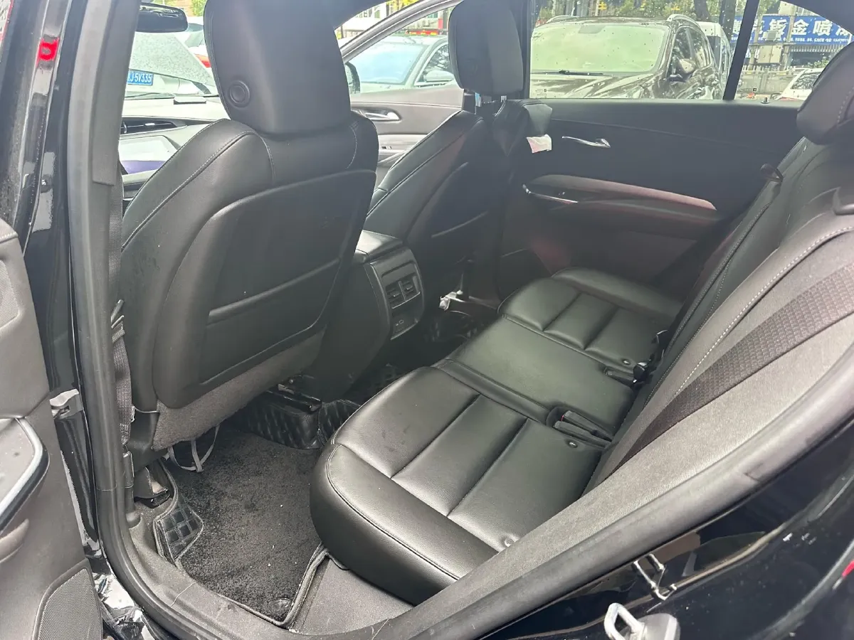 2020 Cadillac XT4 2.0T 237HP L4 9AT,autocango,china used car exporter,china ev exporter,chinese used car exporter,chinese used ev exporter