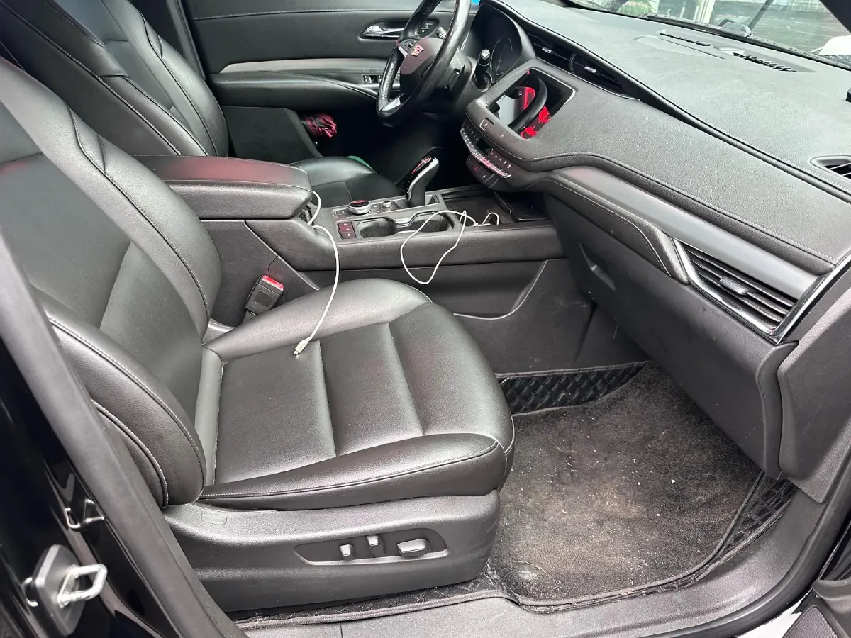 2020 Cadillac XT4 2.0T 237HP L4 9AT,autocango,china used car exporter,china ev exporter,chinese used car exporter,chinese used ev exporter