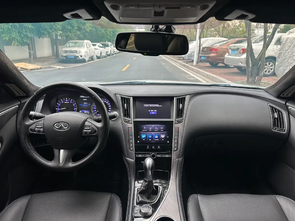 2016 Infiniti Q50L 2.0T 211HP L4 7AT,autocango,china used car exporter,china ev exporter,chinese used car exporter,chinese used ev exporter