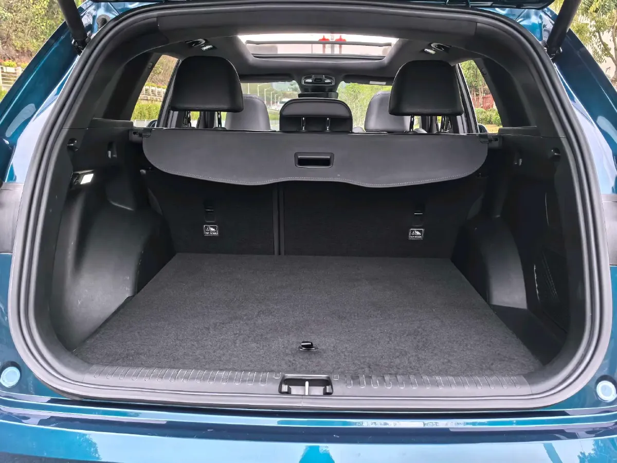 2023 Geely Monjaro 2.0T 238HP L4 8AT,autocango,china used car exporter,china ev exporter,chinese used car exporter,chinese used ev exporter