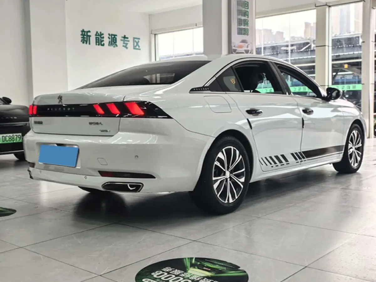 2022 Peugeot 508 1.8T 211HP L4 8AT,autocango,china used car exporter,china ev exporter,chinese used car exporter,chinese used ev exporter