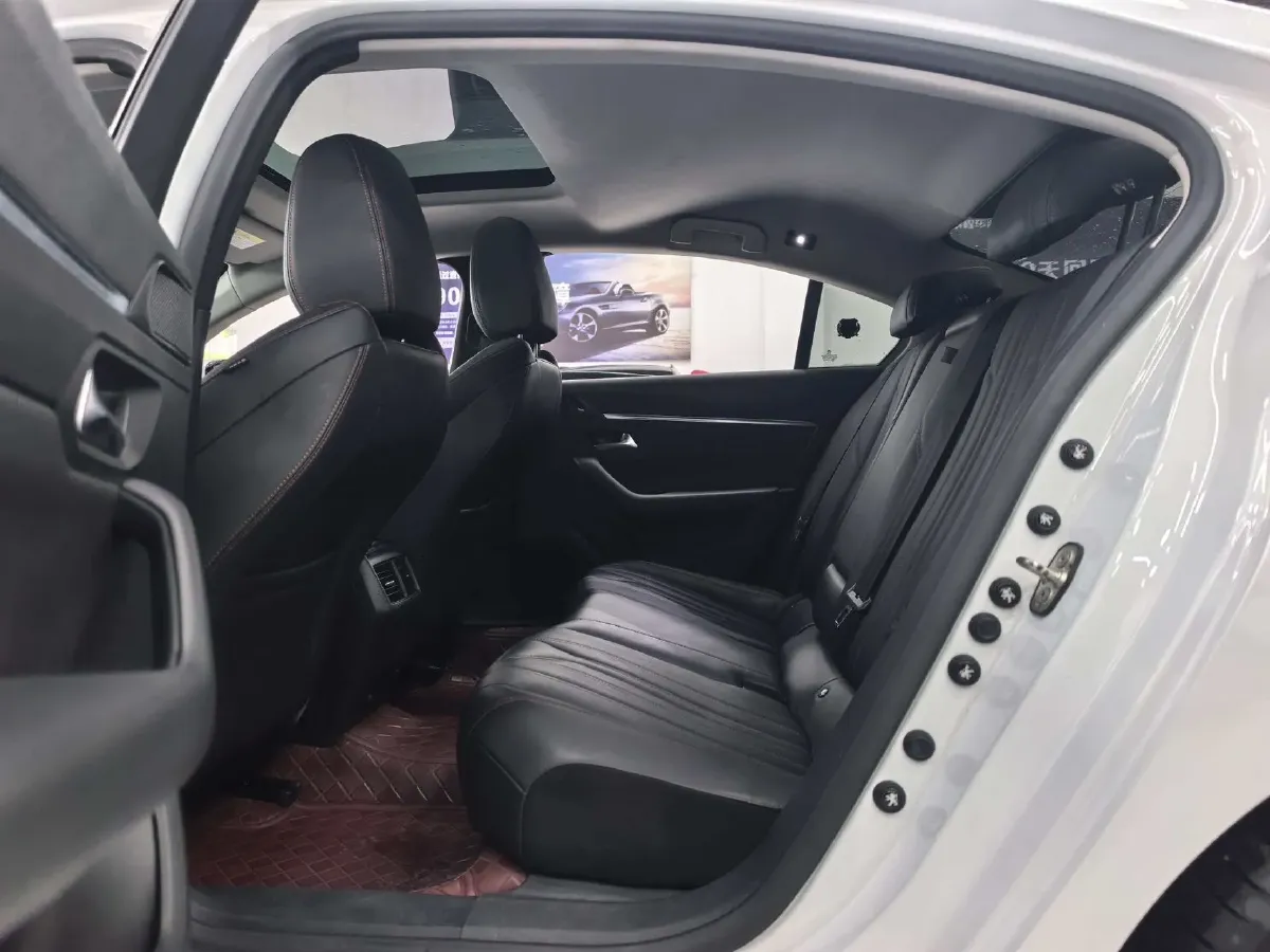 2022 Peugeot 508 1.8T 211HP L4 8AT,autocango,china used car exporter,china ev exporter,chinese used car exporter,chinese used ev exporter