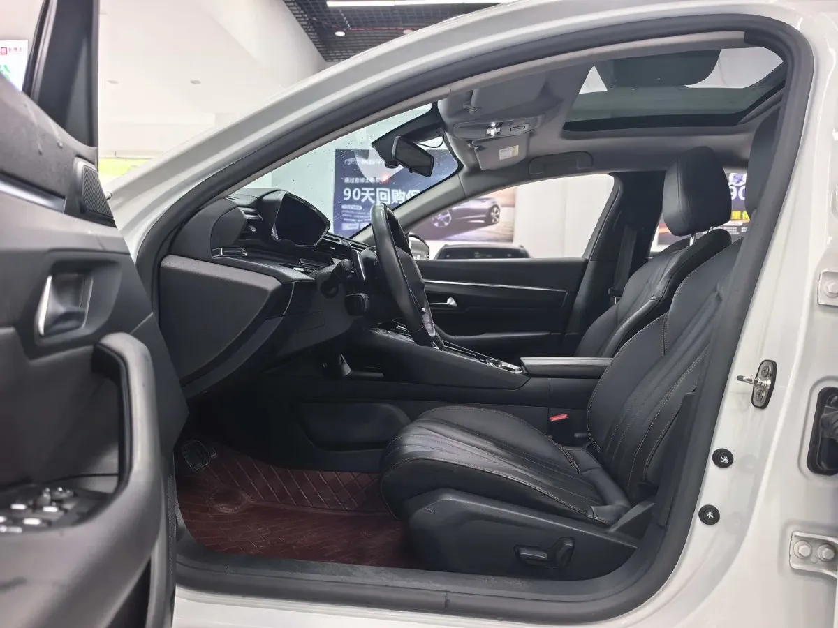 2022 Peugeot 508 1.8T 211HP L4 8AT,autocango,china used car exporter,china ev exporter,chinese used car exporter,chinese used ev exporter