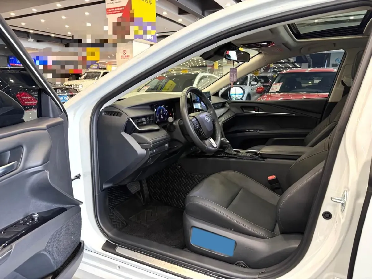 2024 Toyota Camry 2.0L 152HP L4 E-CVT Hybrid,autocango,china used car exporter,china ev exporter,chinese used car exporter,chinese used ev exporter