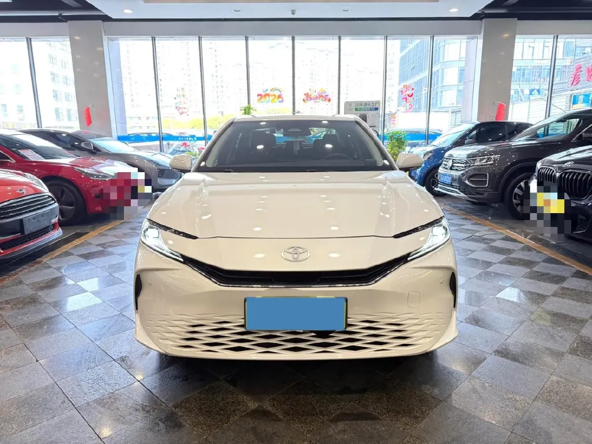 2024 Toyota Camry 2.0L 152HP L4 E-CVT Hybrid,autocango,china used car exporter,china ev exporter,chinese used car exporter,chinese used ev exporter
