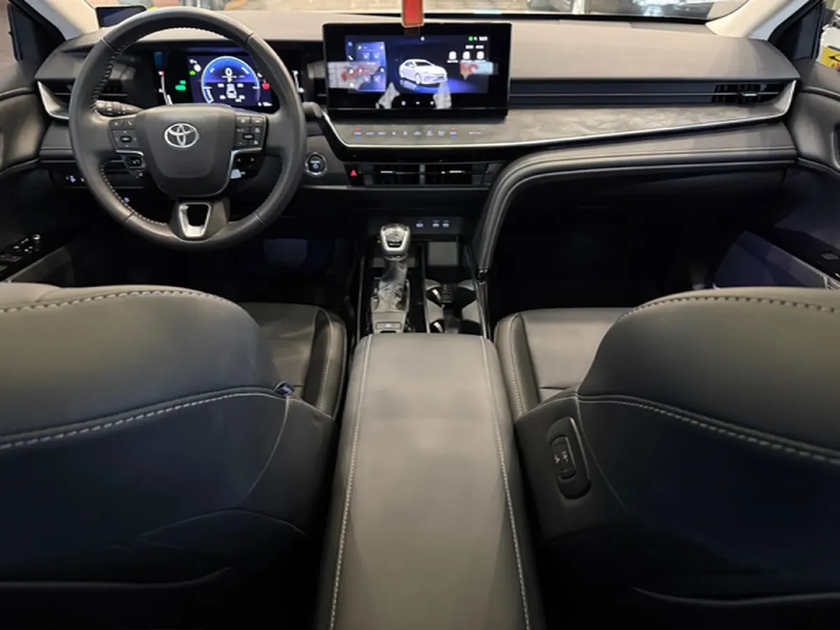 2024 Toyota Camry 2.0L 152HP L4 E-CVT Hybrid,autocango,china used car exporter,china ev exporter,chinese used car exporter,chinese used ev exporter
