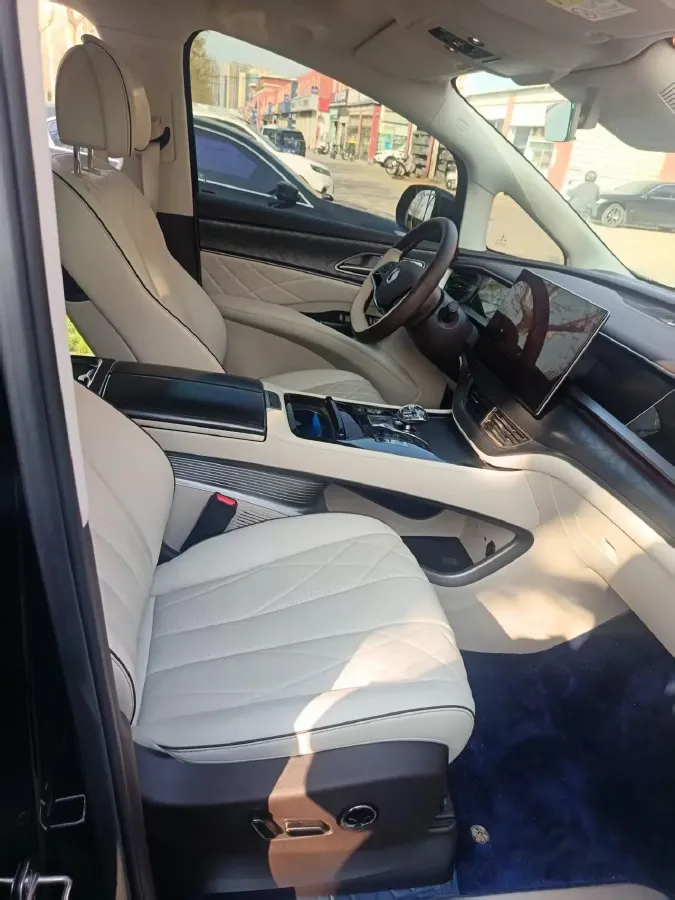 2024 Denza D9 1.5T 139HP L4 E-CVT PHEV 40KWH,autocango,china used car exporter,china ev exporter,chinese used car exporter,chinese used ev exporter