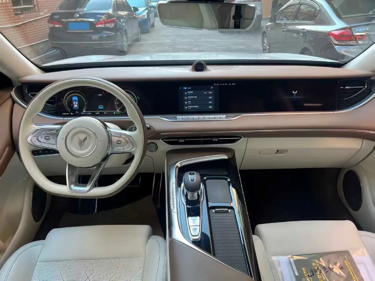 2021 Voyah FREE Range Extended 109HP REEV 33KWH,autocango,china used car exporter,china ev exporter,chinese used car exporter,chinese used ev exporter