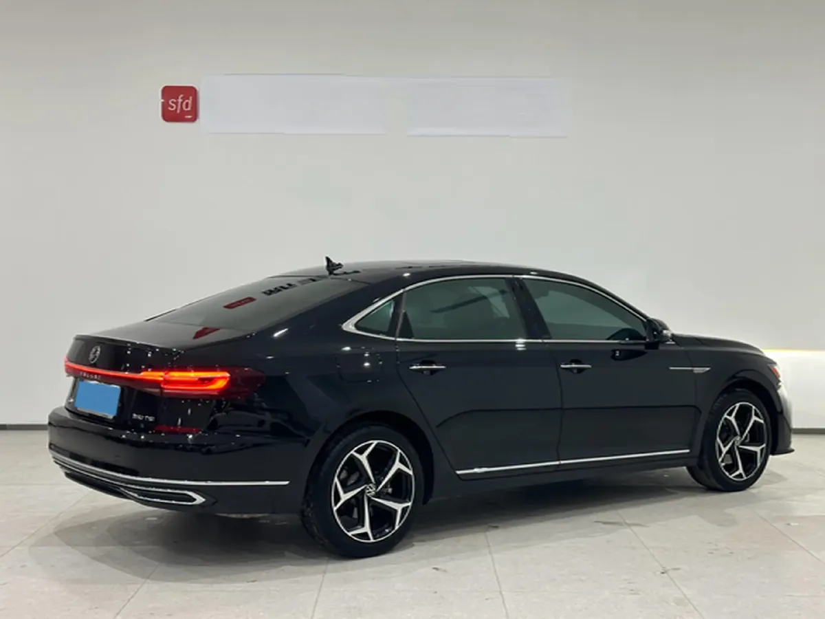 2024 Volkswagen Passat 2.0T 220HP L4 7DCT,autocango,china used car exporter,china ev exporter,chinese used car exporter,chinese used ev exporter