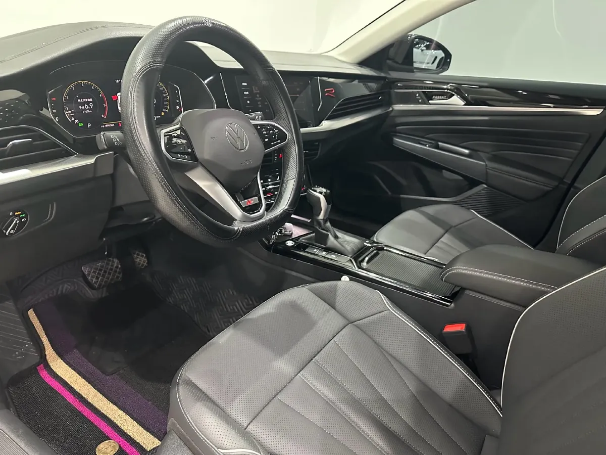 2024 Volkswagen Passat 2.0T 220HP L4 7DCT,autocango,china used car exporter,china ev exporter,chinese used car exporter,chinese used ev exporter