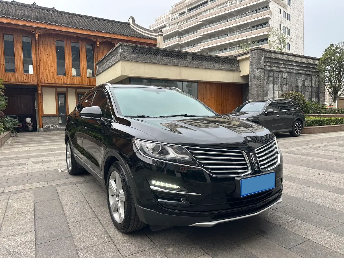 2017 Lincoln MKC 2.0T 203HP L4 6AT,autocango,china used car exporter,china ev exporter,chinese used car exporter,chinese used ev exporter