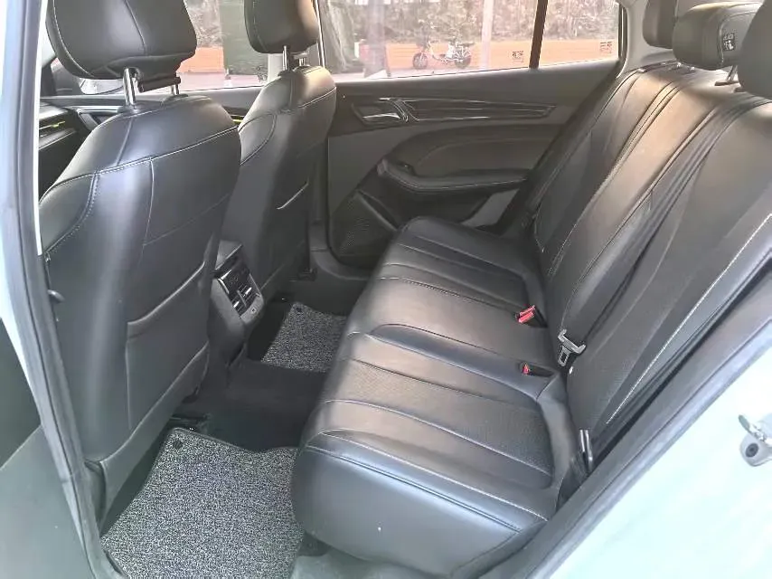 2021 Roewe i5 1.5L 120HP L4 CVT,autocango,china used car exporter,china ev exporter,chinese used car exporter,chinese used ev exporter