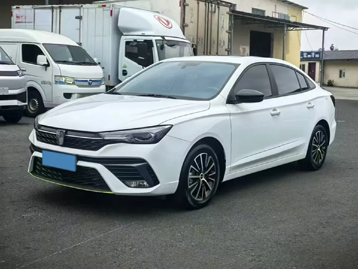 2021 Roewe i5 1.5L 120HP L4 CVT,autocango,china used car exporter,china ev exporter,chinese used car exporter,chinese used ev exporter