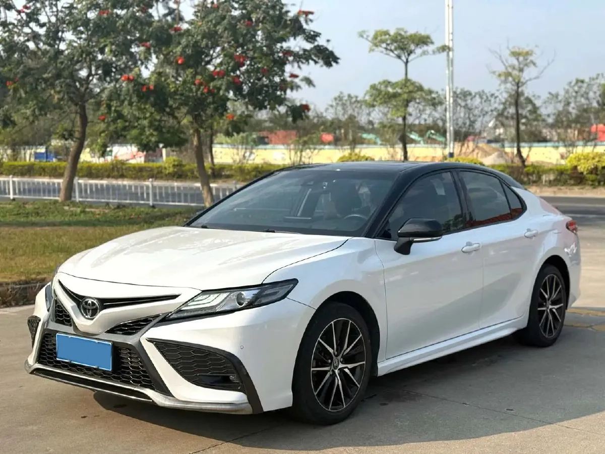 2021 Toyota Camry 2.5L 209HP L4 8AT,autocango,china used car exporter,china ev exporter,chinese used car exporter,chinese used ev exporter