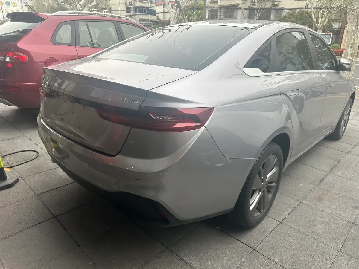 2022 Geely Emgrand L HiP 1.5T 181HP L4 3DHT PHEV 15.5KWH,autocango,china used car exporter,china ev exporter,chinese used car exporter,chinese used ev exporter