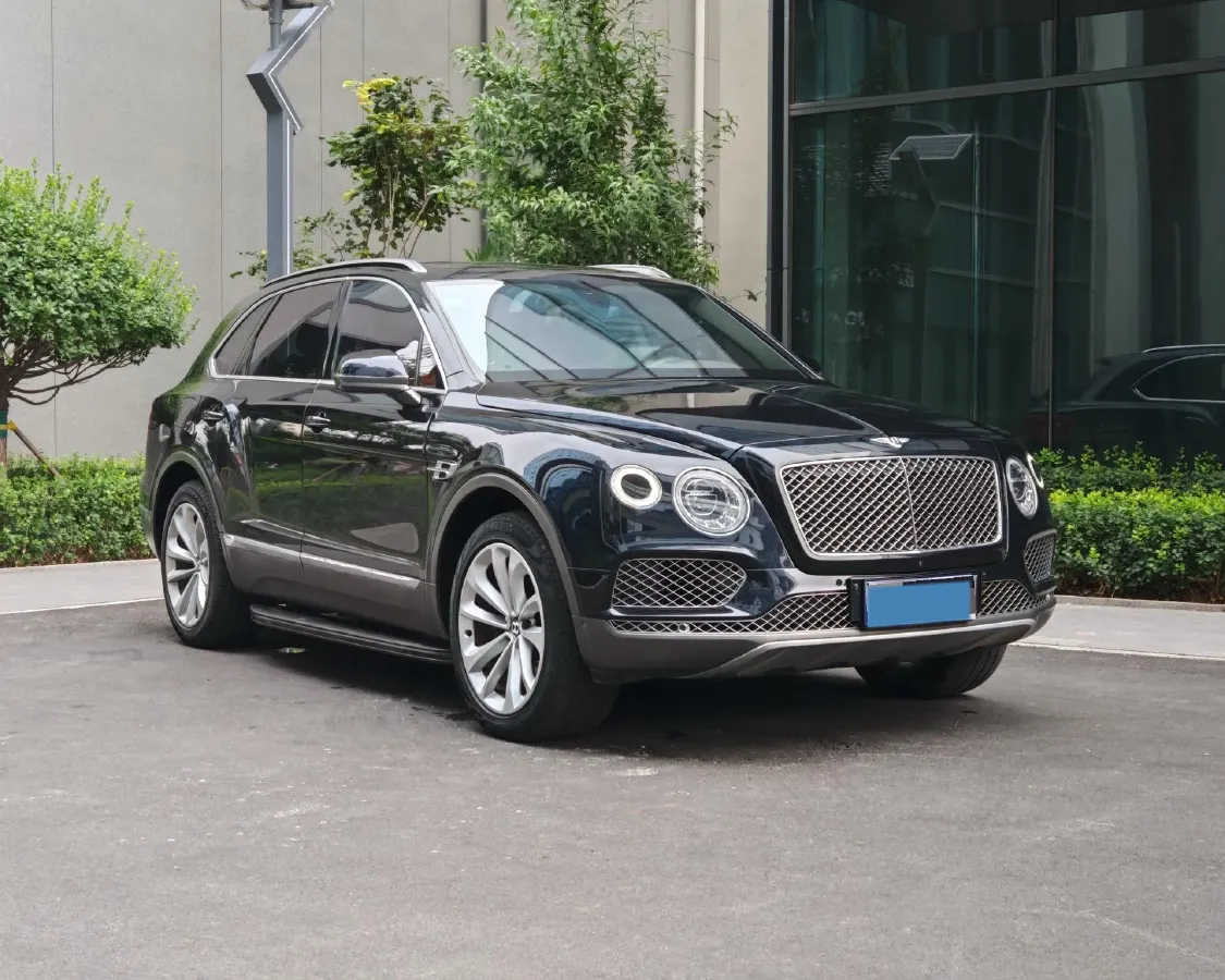 2017 Bentley Bentayga 6.0T 608HP W12 8AT,autocango,china used car exporter,china ev exporter,chinese used car exporter,chinese used ev exporter