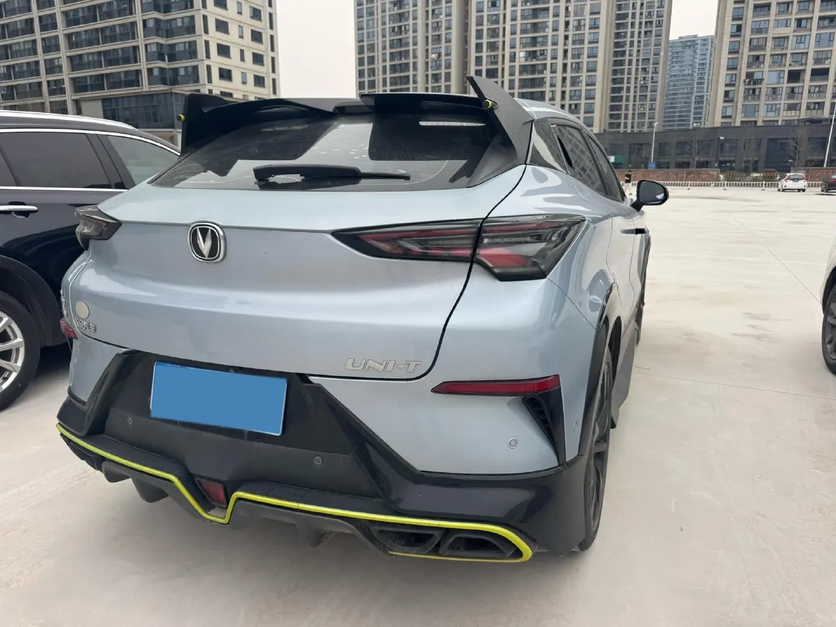 2021 ChangAn UNI-T 1.5T 180HP L4 7DCT,autocango,china used car exporter,china ev exporter,chinese used car exporter,chinese used ev exporter