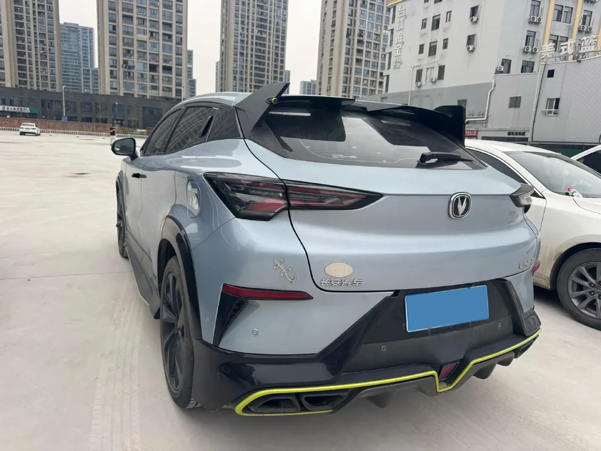 2021 ChangAn UNI-T 1.5T 180HP L4 7DCT,autocango,china used car exporter,china ev exporter,chinese used car exporter,chinese used ev exporter