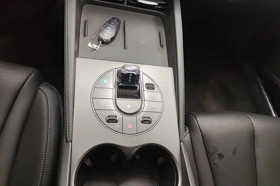 2024 BYD Seal 06 1.5L 101HP L4 E-CVT PHEV 15.87KWH,autocango,china used car exporter,china ev exporter,chinese used car exporter,chinese used ev exporter