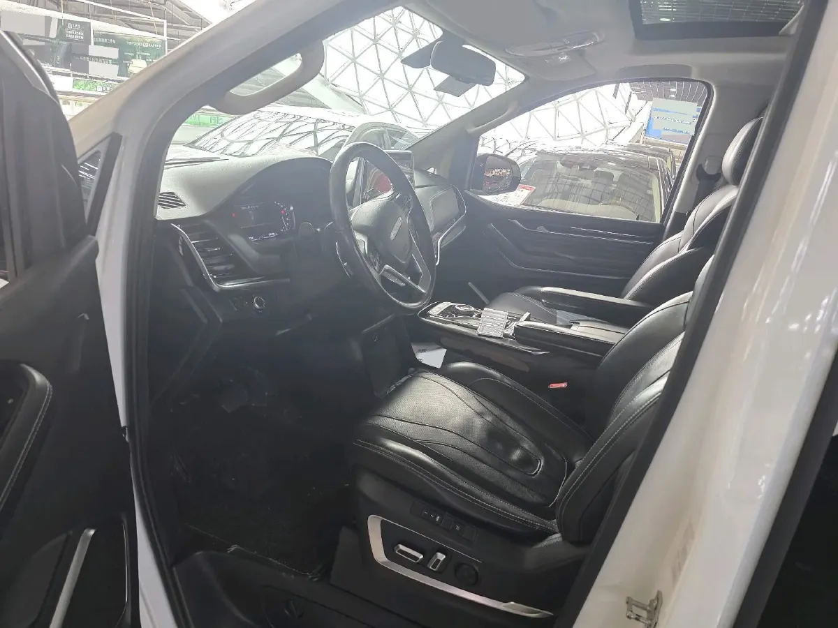 2021 MAXUS G20 2.0T 224HP L4 8AT,autocango,china used car exporter,china ev exporter,chinese used car exporter,chinese used ev exporter