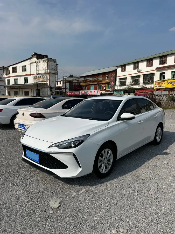 2023 Roewe i5 1.5L 129HP L4 CVT,autocango,china used car exporter,china ev exporter,chinese used car exporter,chinese used ev exporter
