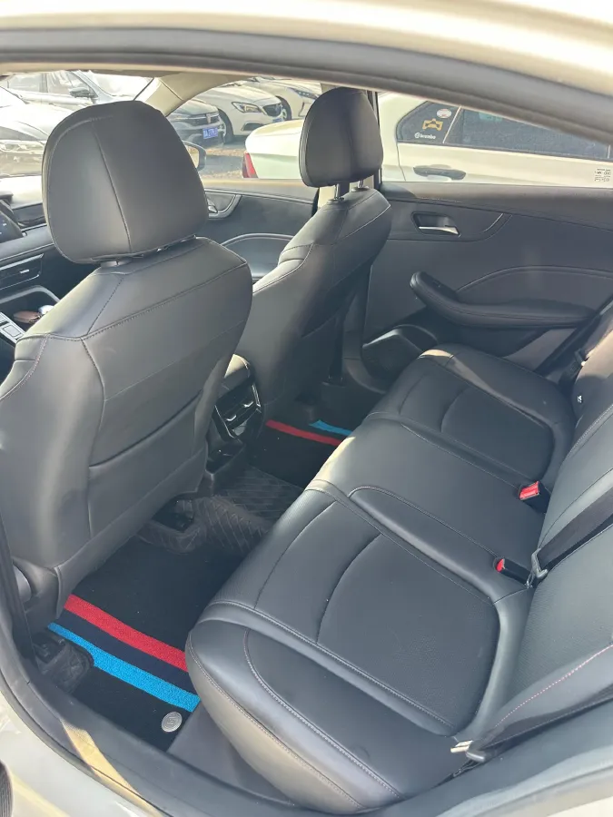 2023 Roewe i5 1.5L 129HP L4 CVT,autocango,china used car exporter,china ev exporter,chinese used car exporter,chinese used ev exporter