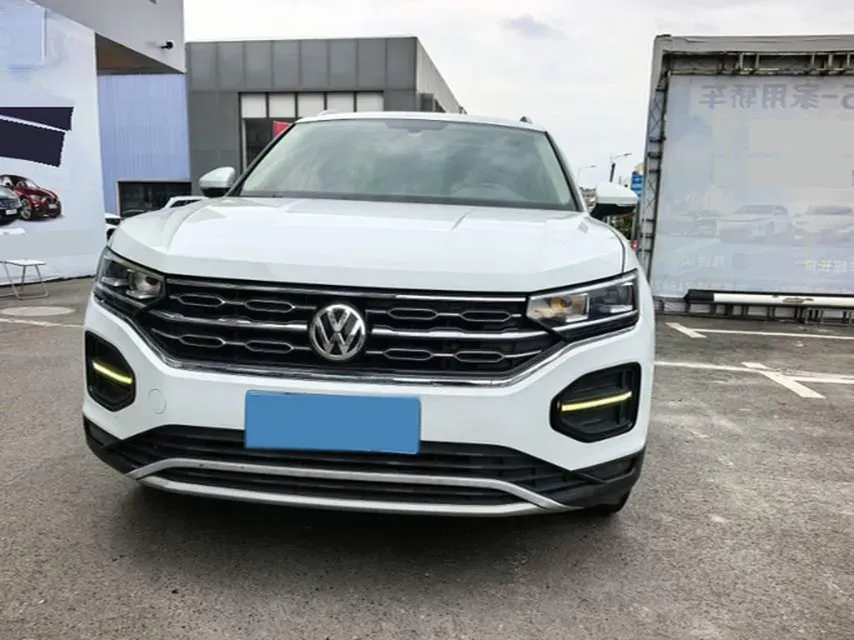 2019 MINI CLUBMAN 1.5T 102HP L3 6AT,autocango,china used car exporter,china ev exporter,chinese used car exporter,chinese used ev exporter