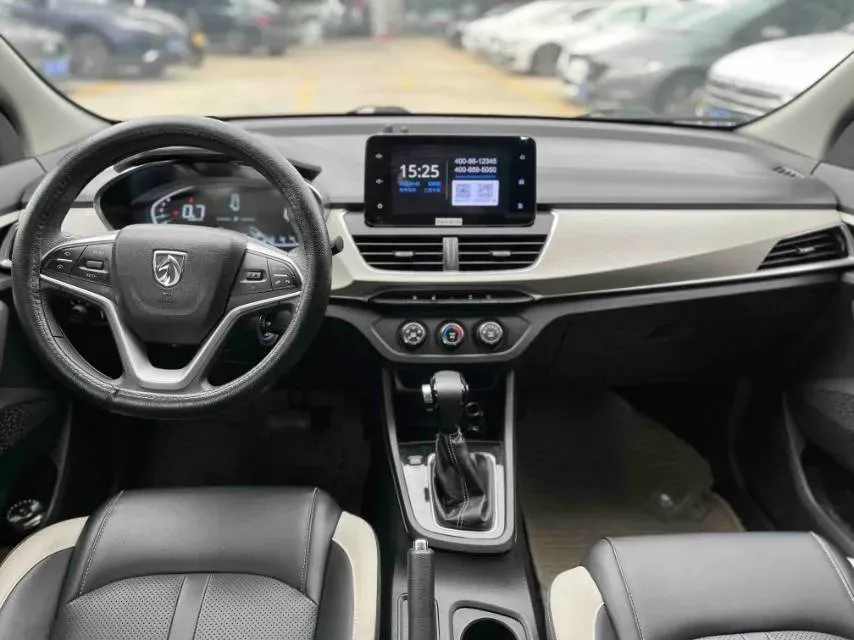2019 BaoJun 360 1.5L 105HP L4 CVT,autocango,china used car exporter,china ev exporter,chinese used car exporter,chinese used ev exporter