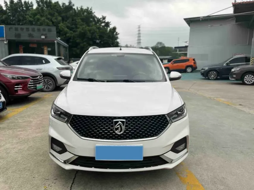 2019 BaoJun 360 1.5L 105HP L4 CVT,autocango,china used car exporter,china ev exporter,chinese used car exporter,chinese used ev exporter