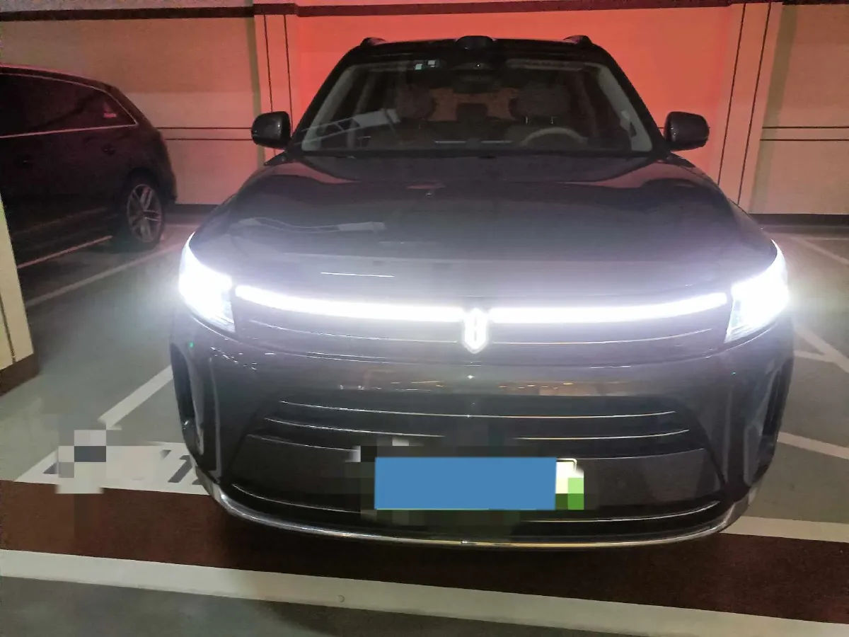 2024 AITO AITO M7 1.5T 152HP L4 REEV 42KWH,autocango,china used car exporter,china ev exporter,chinese used car exporter,chinese used ev exporter