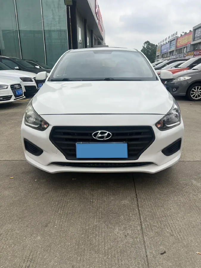 2017 Hyundai Reina 1.4L 95HP L4 5MT,autocango,china used car exporter,china ev exporter,chinese used car exporter,chinese used ev exporter