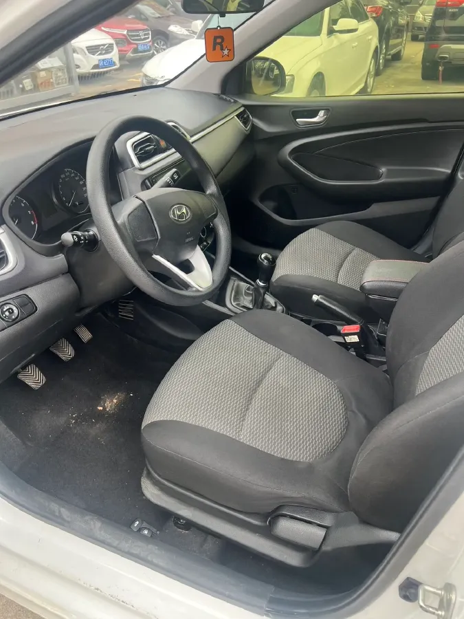 2017 Hyundai Reina 1.4L 95HP L4 5MT,autocango,china used car exporter,china ev exporter,chinese used car exporter,chinese used ev exporter