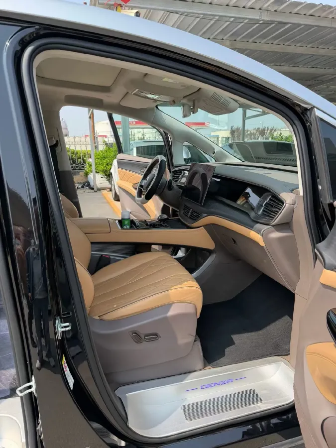 2022 Mercedes-Benz GLC Class 2.0T 197HP L4 9AT,autocango,china used car exporter,china ev exporter,chinese used car exporter,chinese used ev exporter