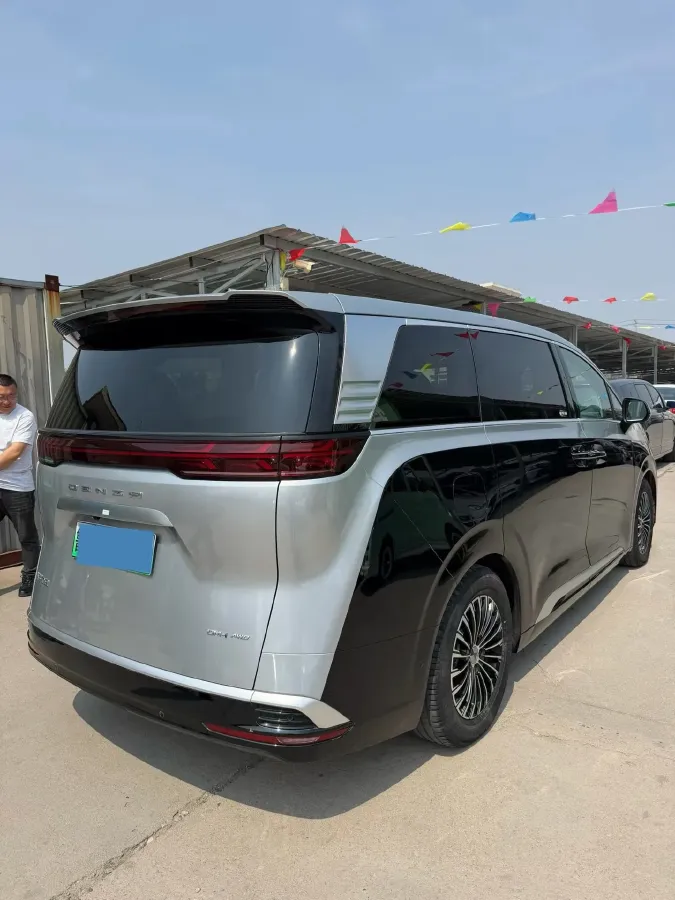 2022 Mercedes-Benz GLC Class 2.0T 197HP L4 9AT,autocango,china used car exporter,china ev exporter,chinese used car exporter,chinese used ev exporter