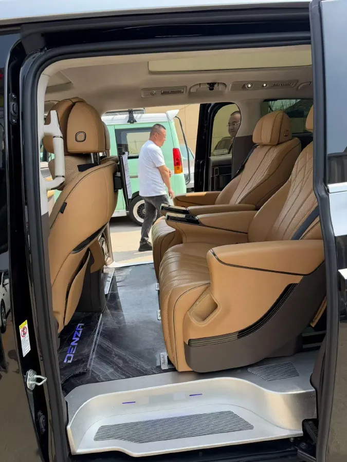 2022 Mercedes-Benz GLC Class 2.0T 197HP L4 9AT,autocango,china used car exporter,china ev exporter,chinese used car exporter,chinese used ev exporter