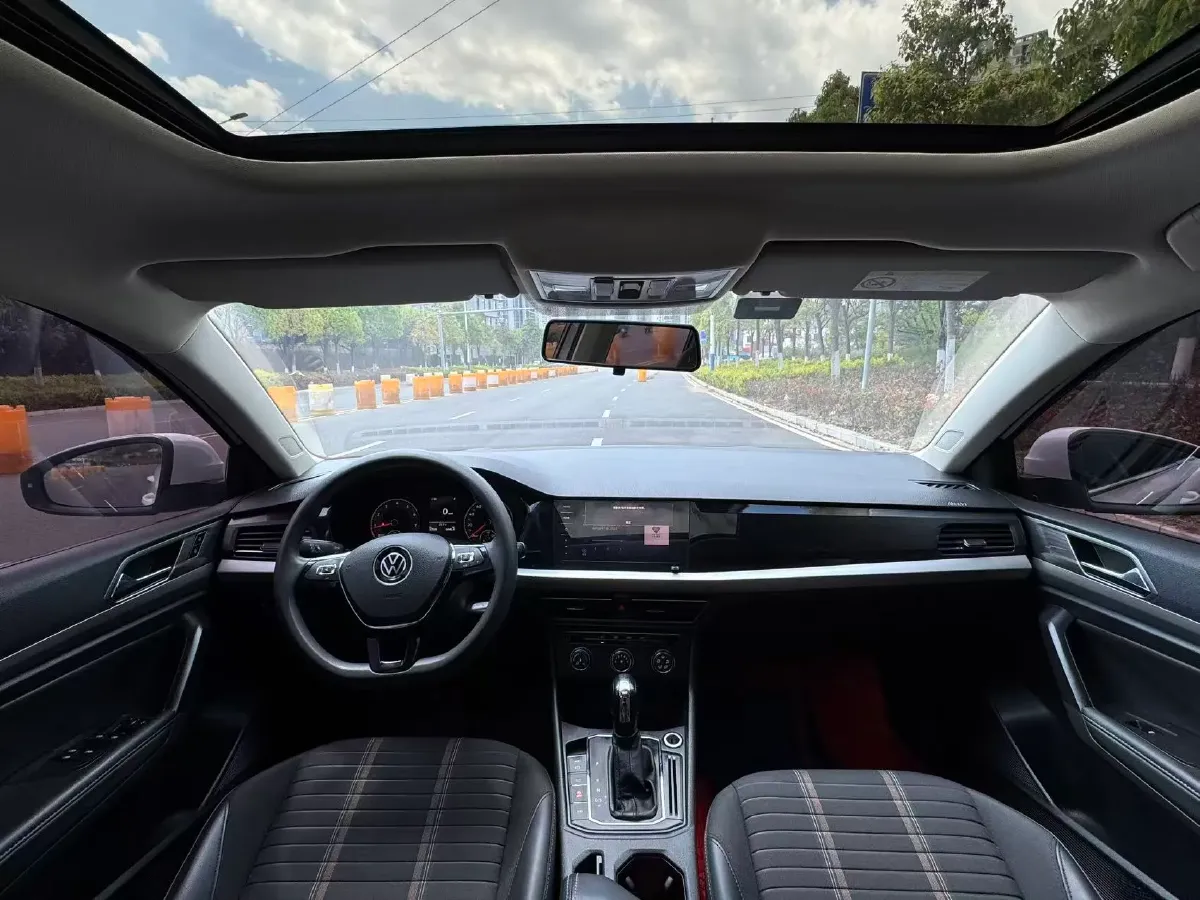 2021 Volkswagen Lavida 1.4T 150HP L4 7DCT,autocango,china used car exporter,china ev exporter,chinese used car exporter,chinese used ev exporter